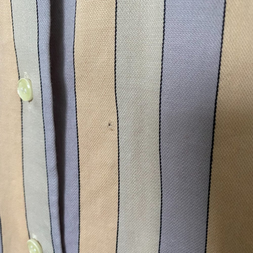 Vintage Cropped Button-up - Picture 2 of 2